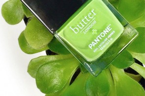 7 Ways to Rock Pantone's 2017 Color of the Year - FabFitFun